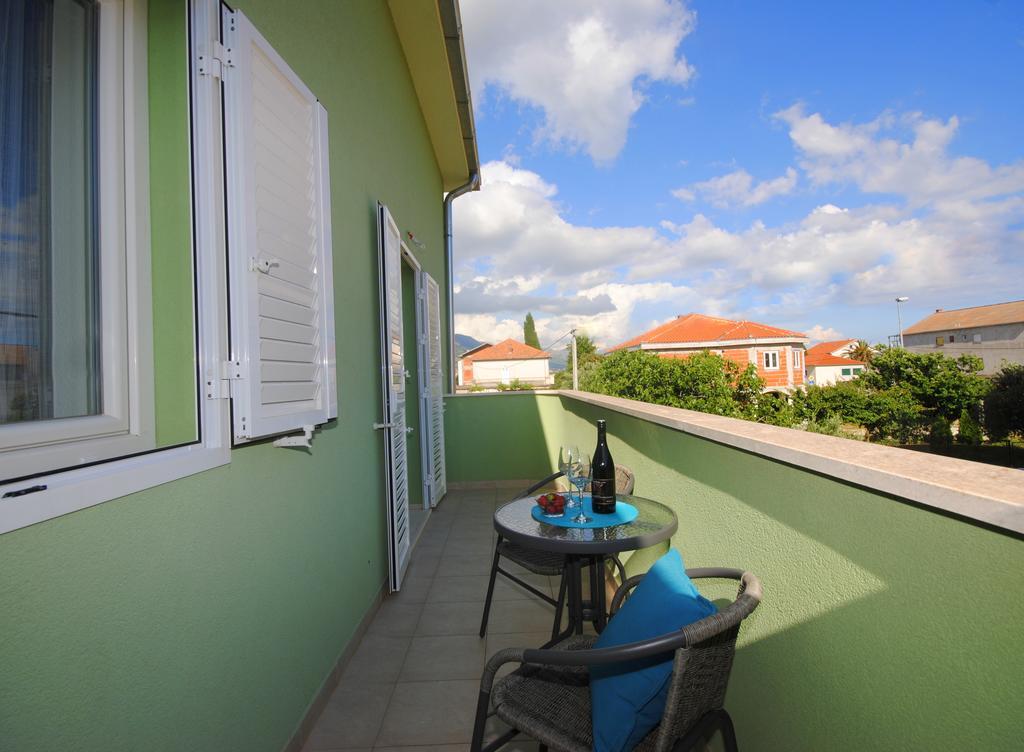 Kaštela Apartments Valeria מראה חיצוני תמונה