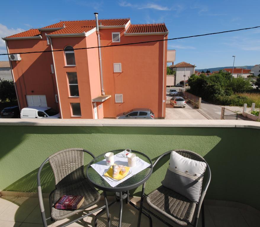 Kaštela Apartments Valeria מראה חיצוני תמונה