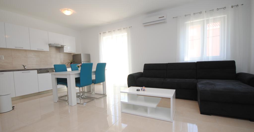 Kaštela Apartments Valeria מראה חיצוני תמונה